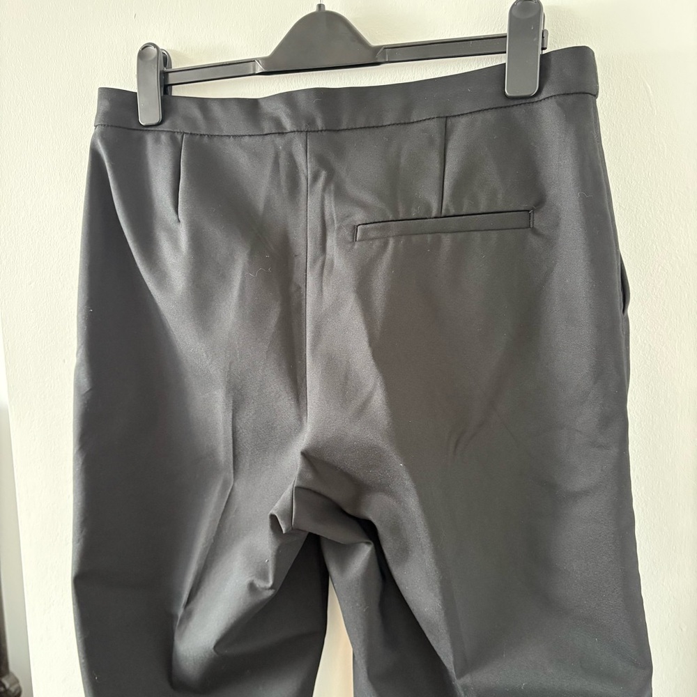 H&M Crease Front Mid Rise Black Trousers Pants Size US 14 NWT‎ - Picture 5 of 10